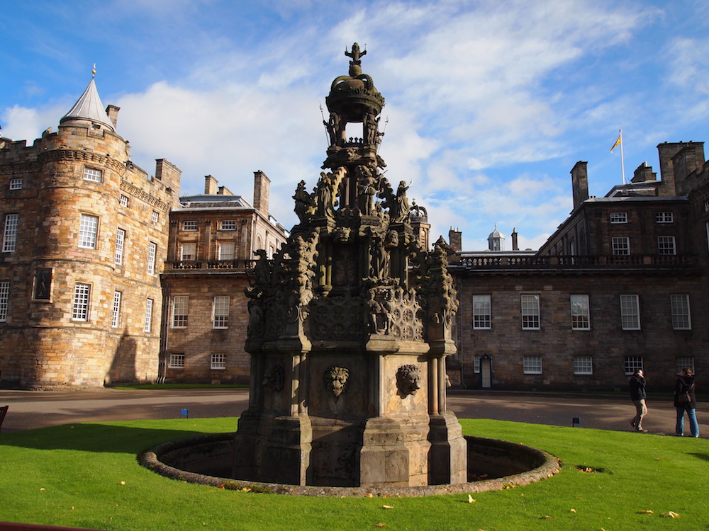 Visite du Holyrood Palace à Edimbourg
